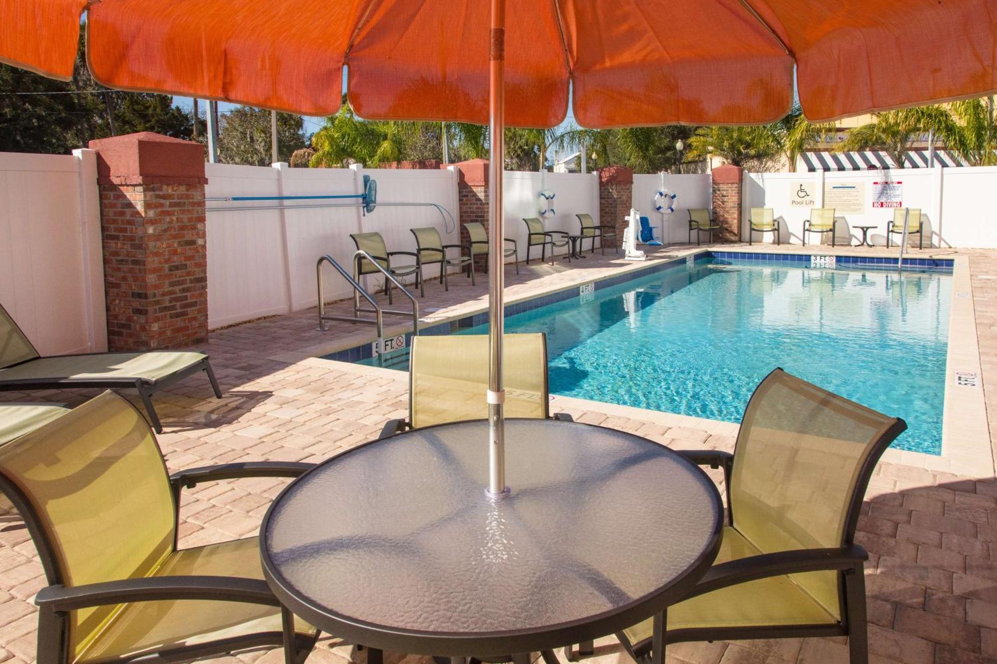 Hampton Inn - Palatka Exterior photo