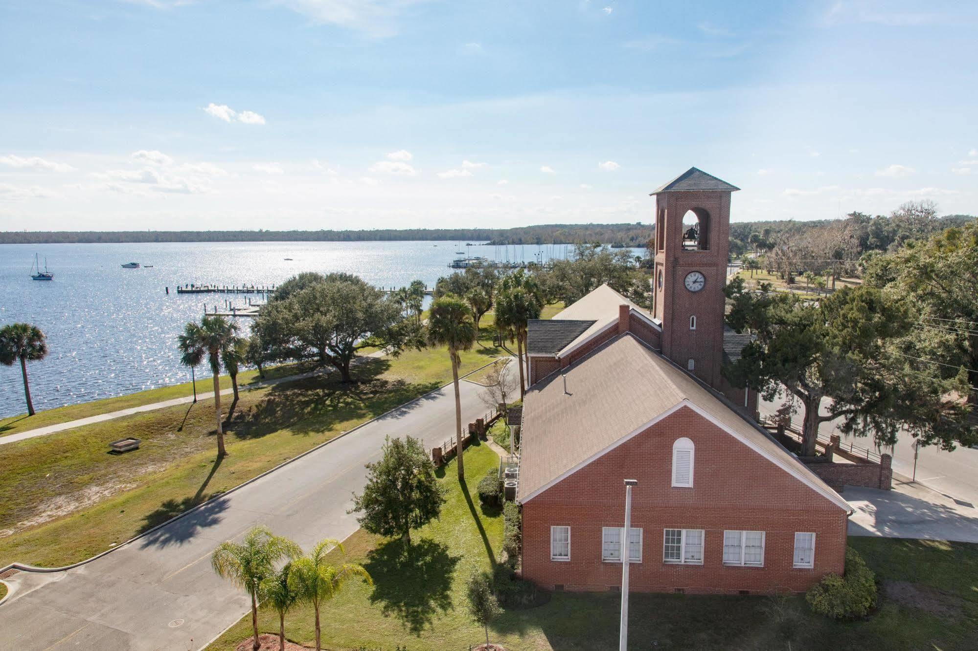 Hampton Inn - Palatka Exterior photo